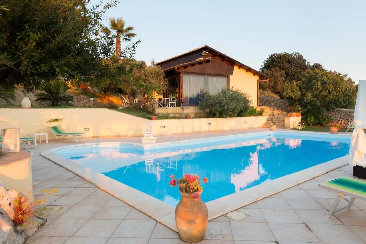 Elegant Villa Marsala: Sea View Retreat with Private Pool 0*, Marsala